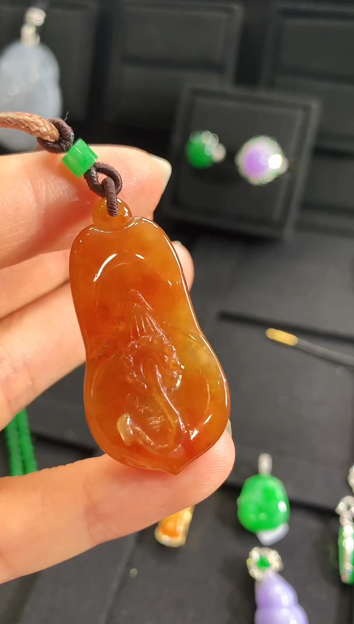 【闪购商品】翡翠颈饰未镶嵌吊坠