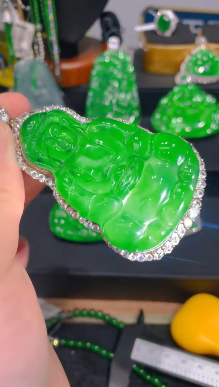 【闪购商品】翡翠颈饰银S925镶嵌85一季