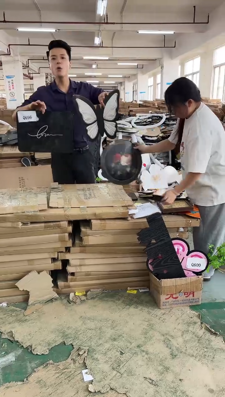 横款孤品微瑕朵朵闪购Q696