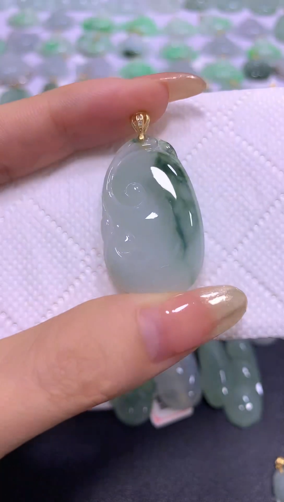 颈饰未镶嵌翡翠A货