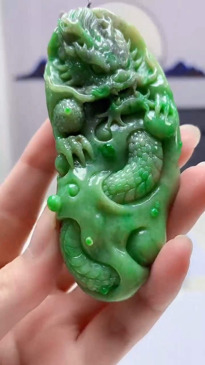 【闪购商品】定制翡翠未镶嵌4688zm-毛货赠红绿珠链龙牌218