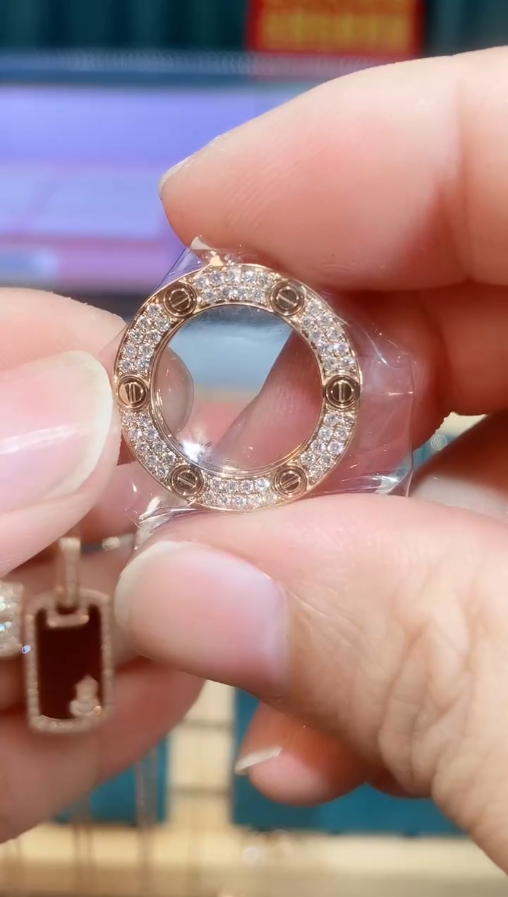 【闪购商品】钻石颈饰18K金镶嵌18K金钻石吊坠  内圈不封闭