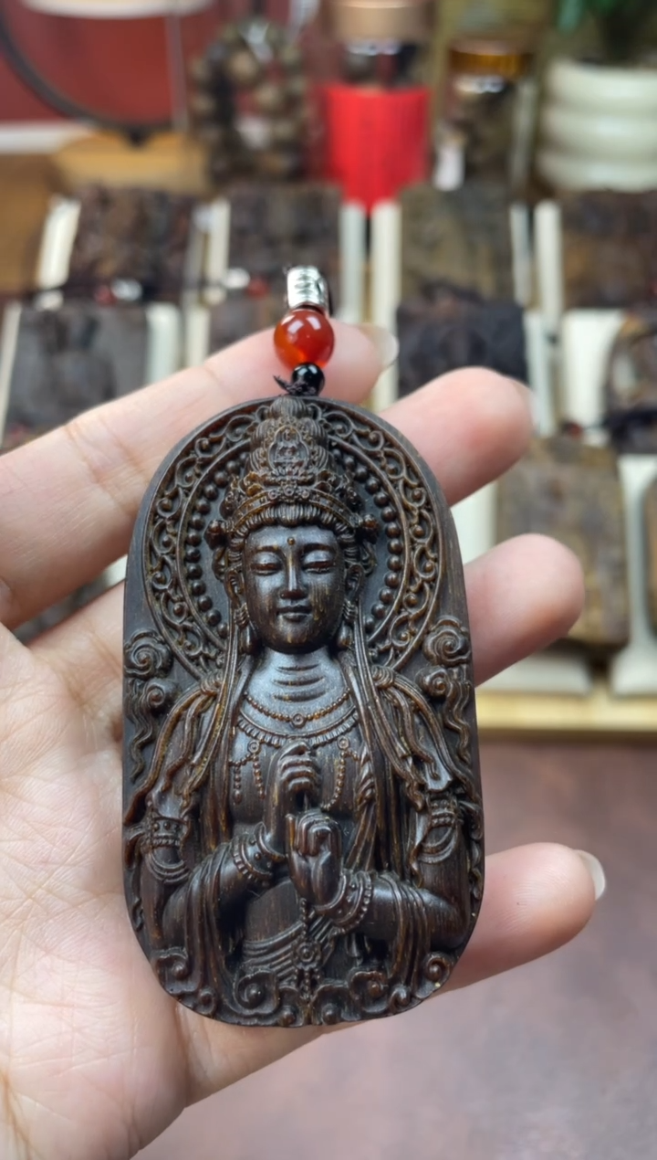 木木雕款芽庄  合十观音 7cm送养香瓶