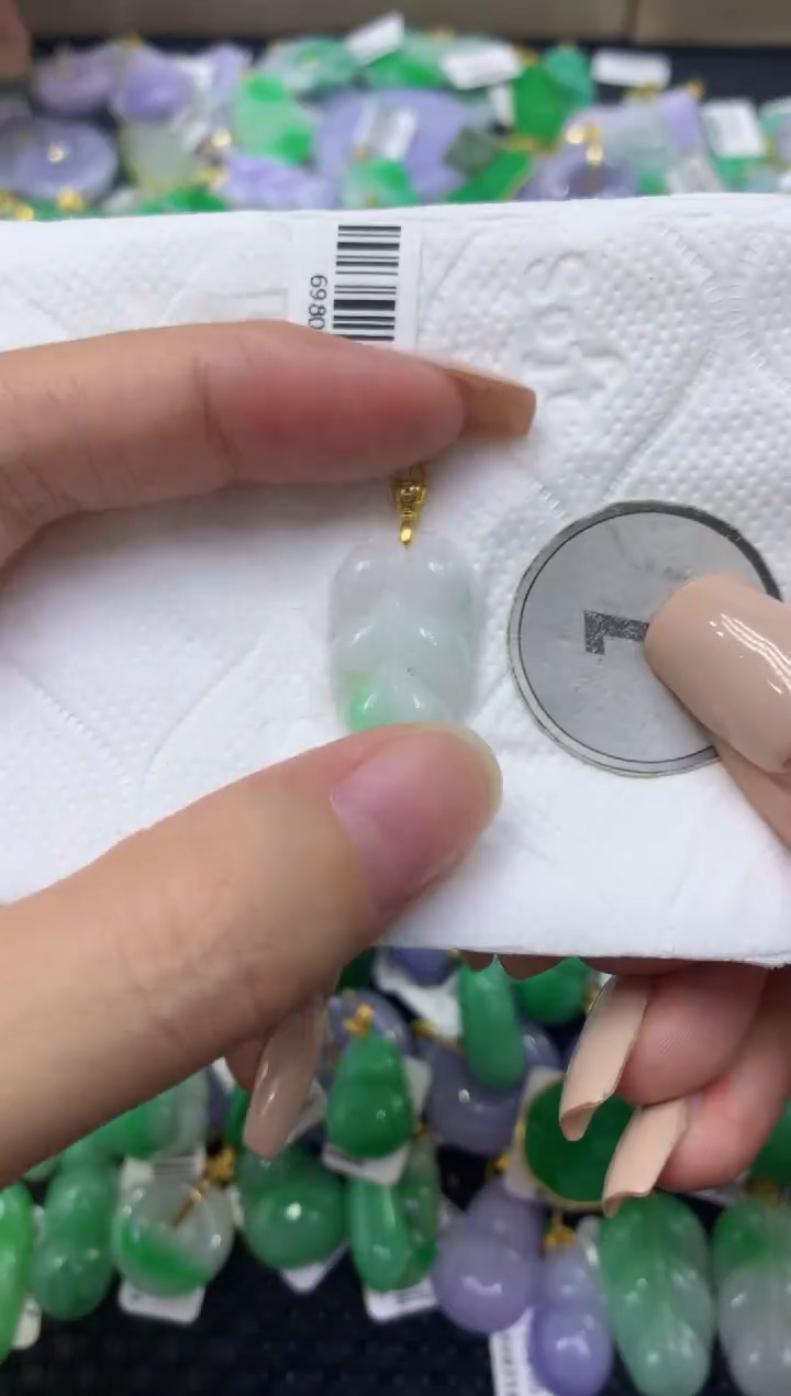 颈饰未镶嵌翡翠天然缅甸翡翠A货