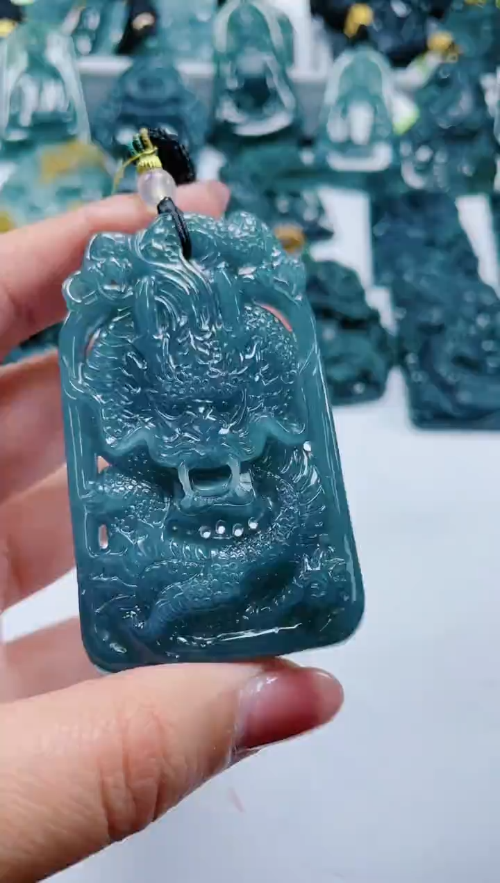 【闪购商品】翡翠颈饰未镶嵌