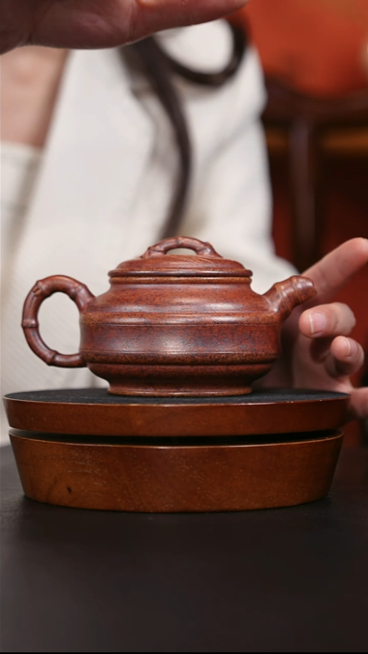 央广国宝苑紫砂茶壶 16