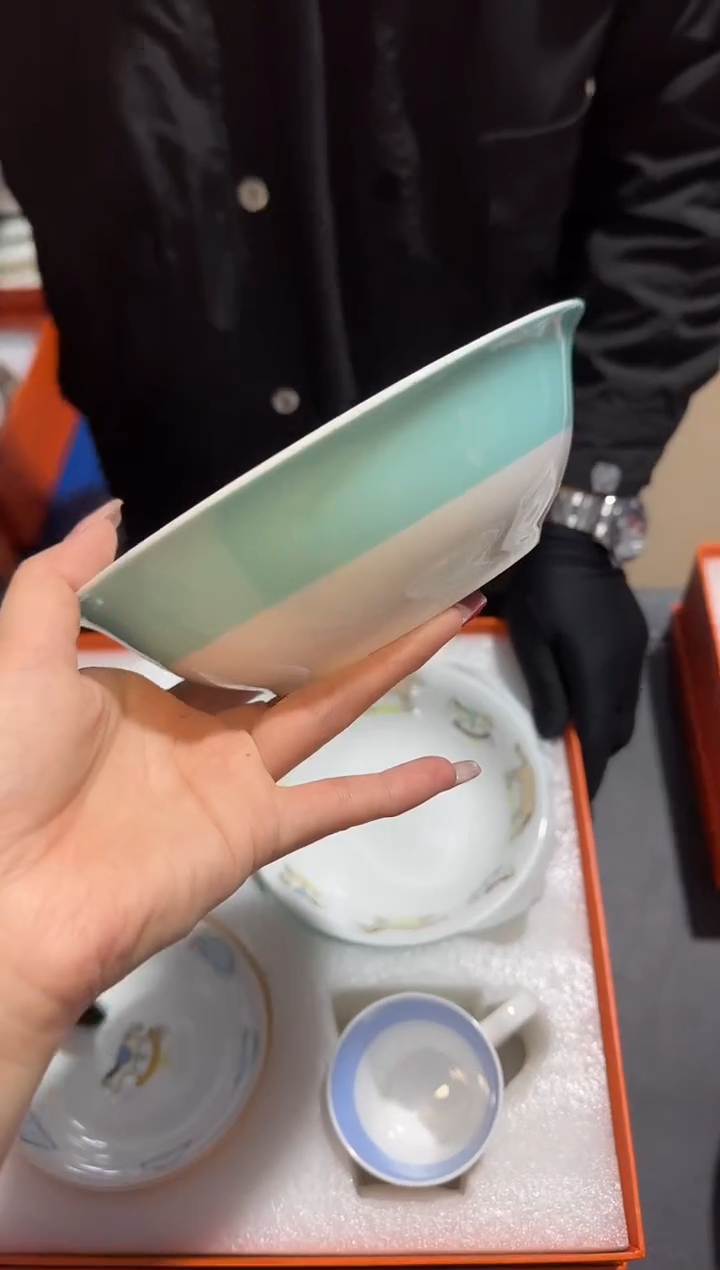 瓷片-----000-----