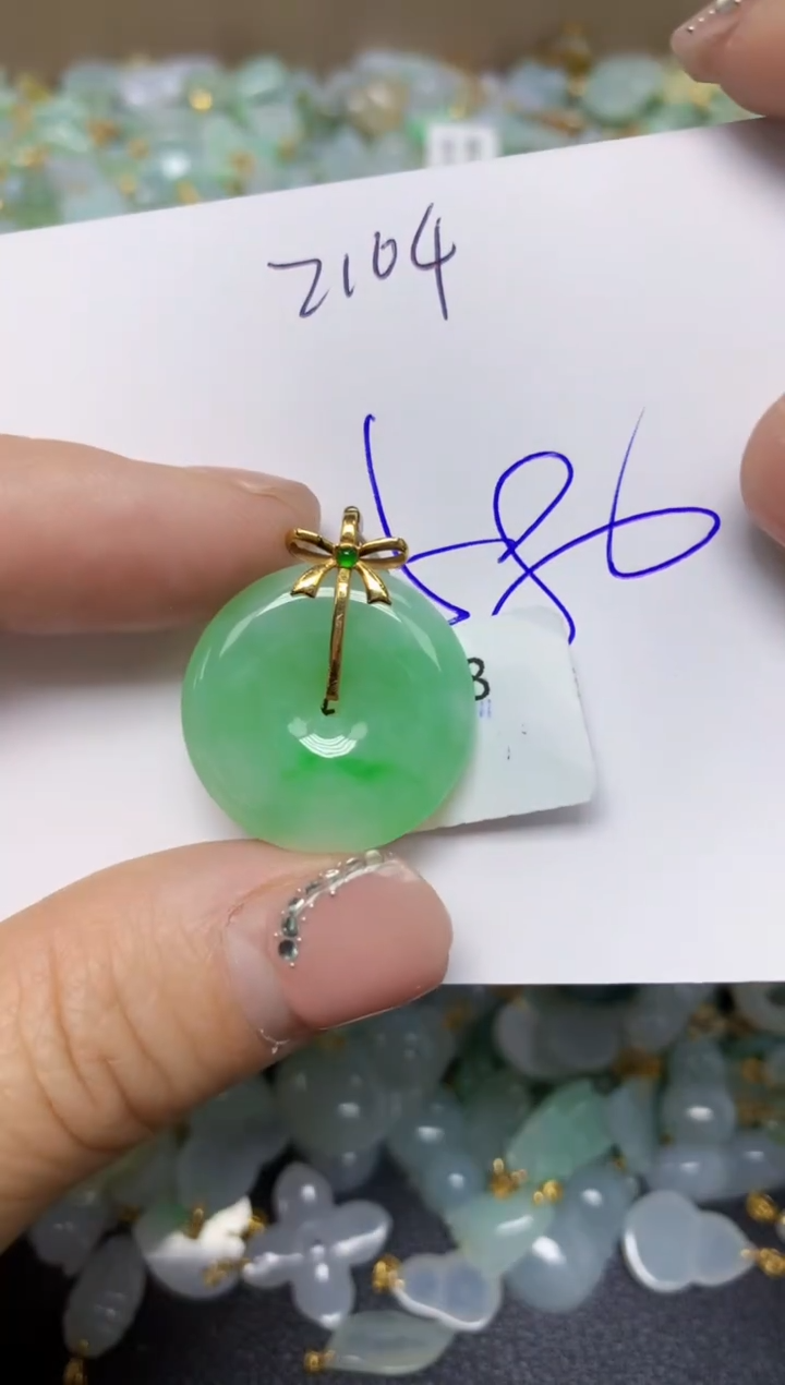 【闪购商品】翡翠挂件18K金镶嵌 天然翡翠A货