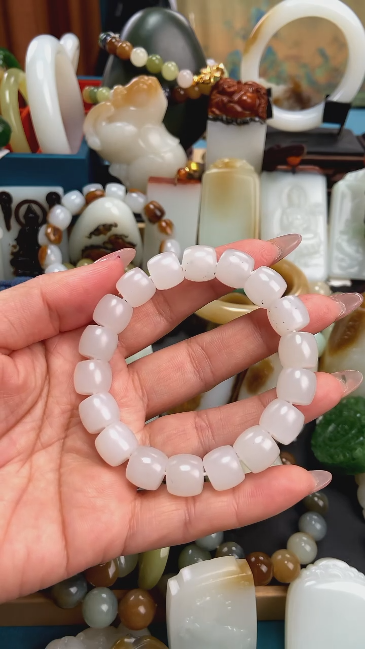 未镶嵌手串和田玉土**天手串