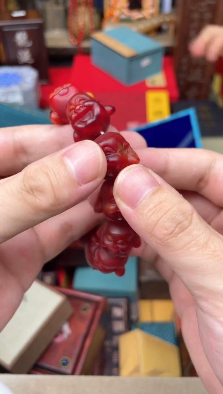 木-------------龙，佛手串