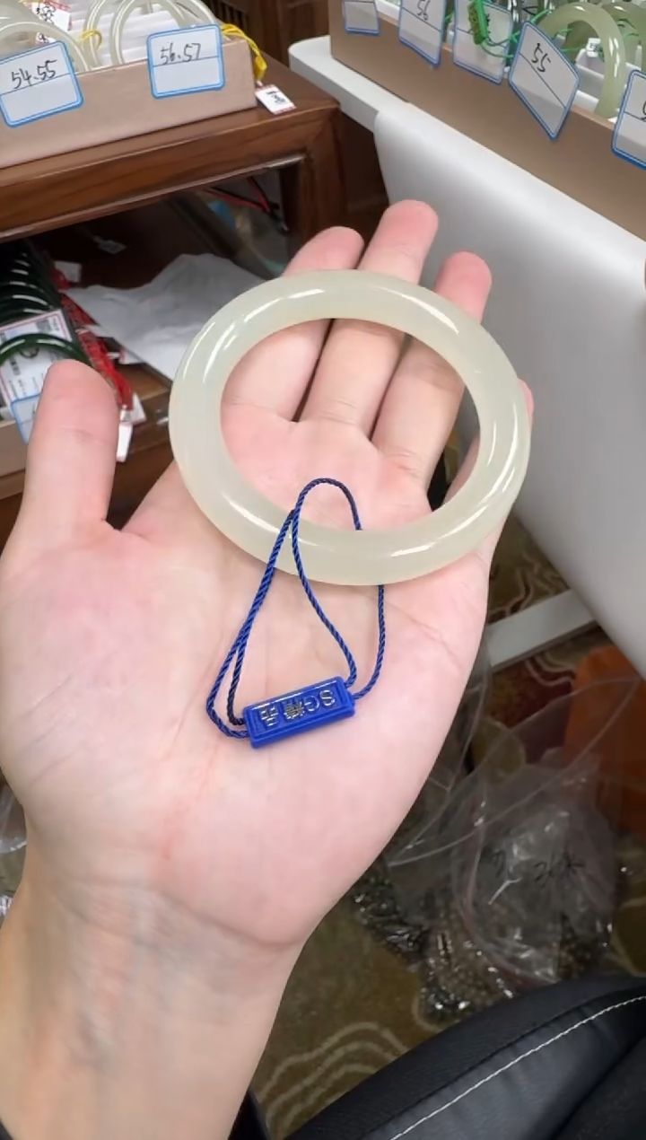 未镶嵌手镯和田玉58