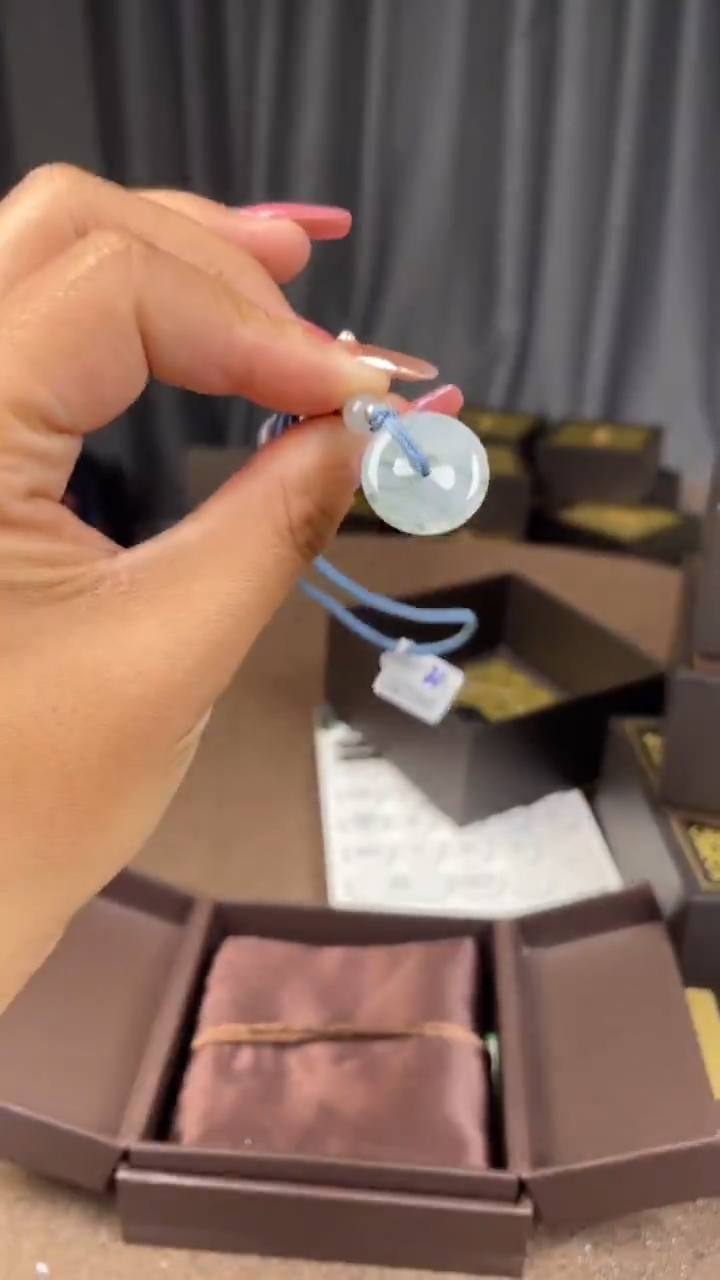 颈饰未镶嵌翡翠项链