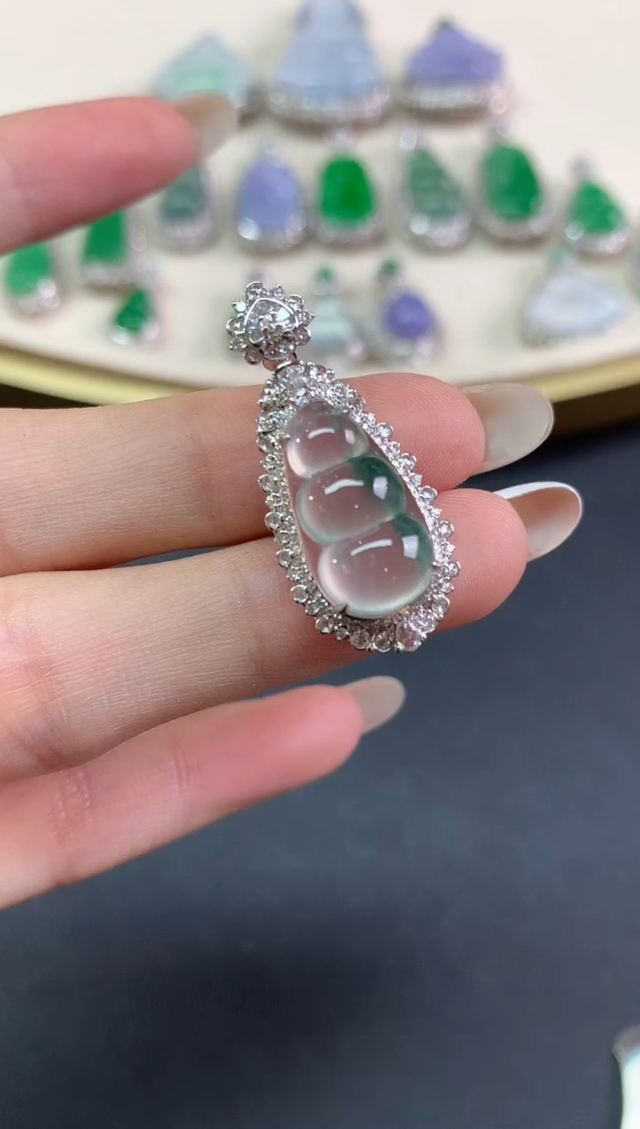 吊坠(不含链)18K金镶嵌翡翠吊坠(不含链)|15800