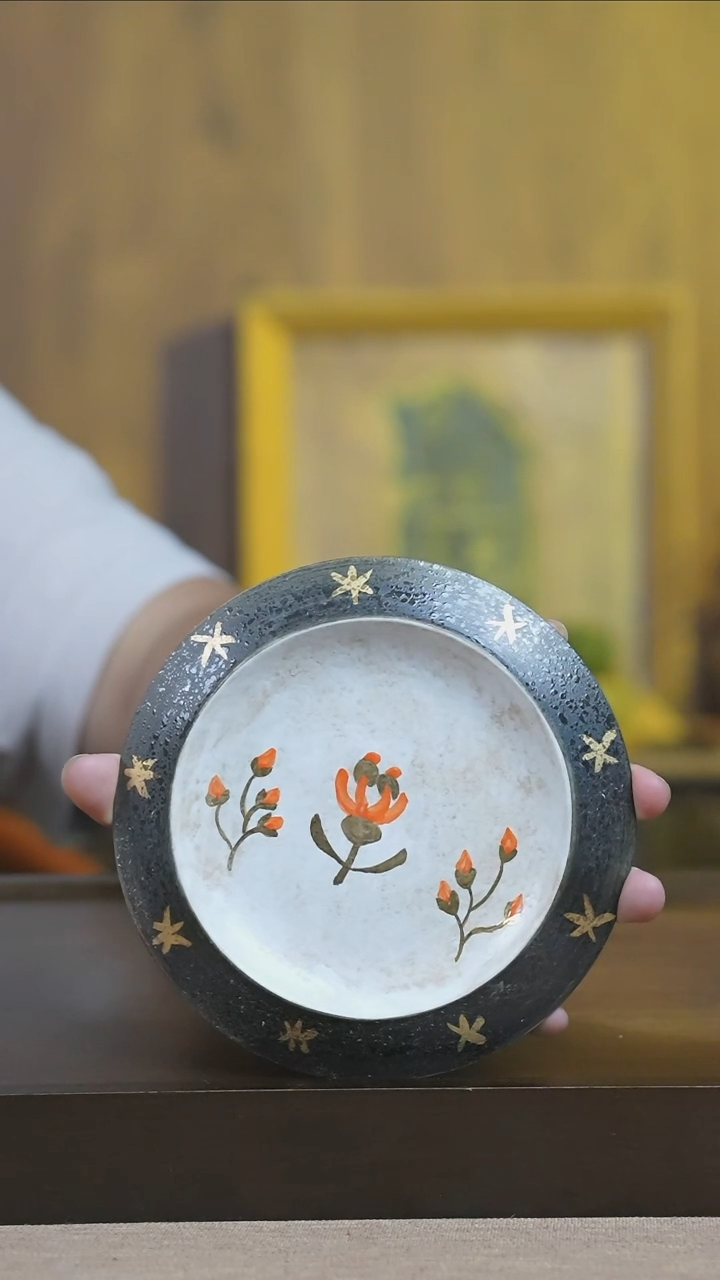 摆件郁金香粉引黑边小碟