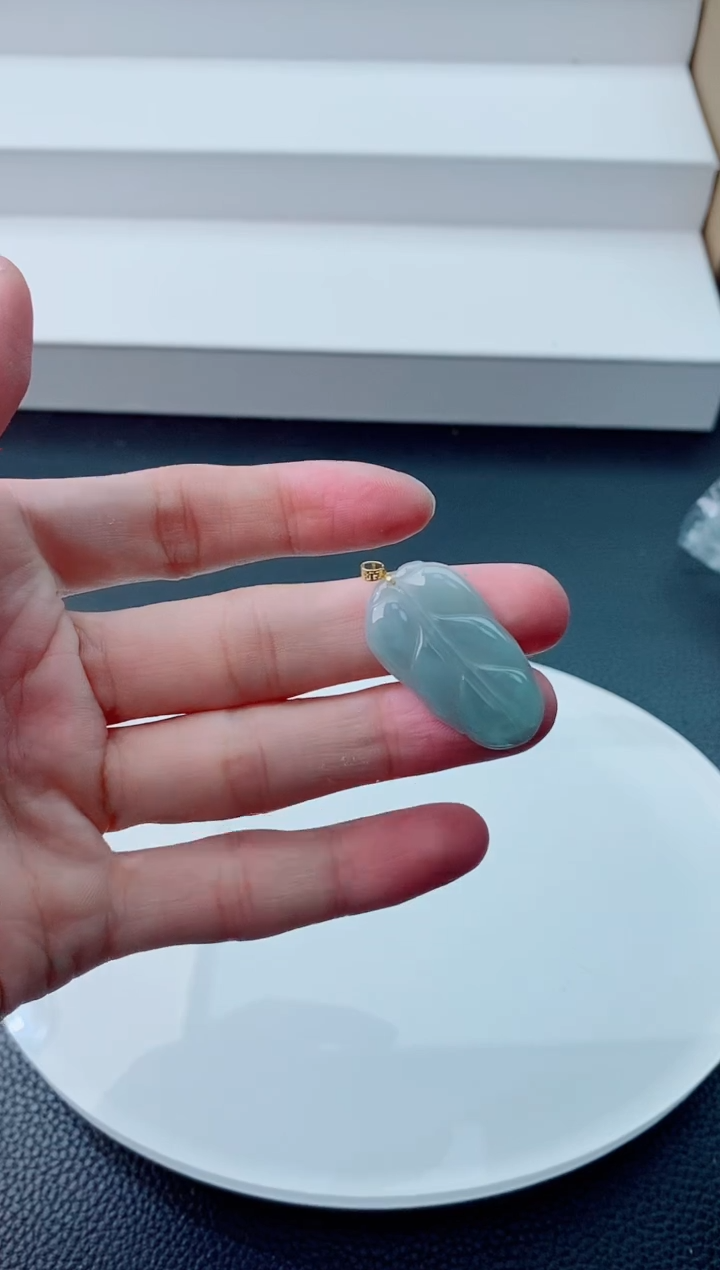 【闪购商品】翡翠颈饰18K金镶嵌           