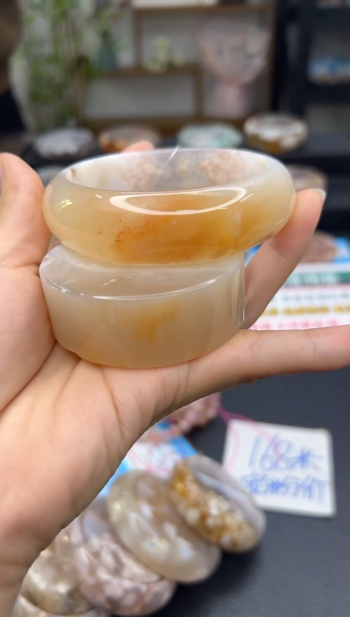 【闪购商品】石英质玉手镯未镶嵌A139(61圈赠送镯心)