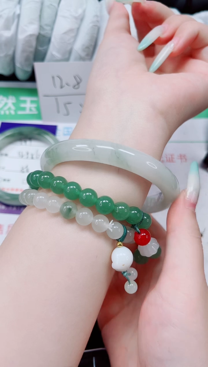 石英质玉手镯未镶嵌247-62/63