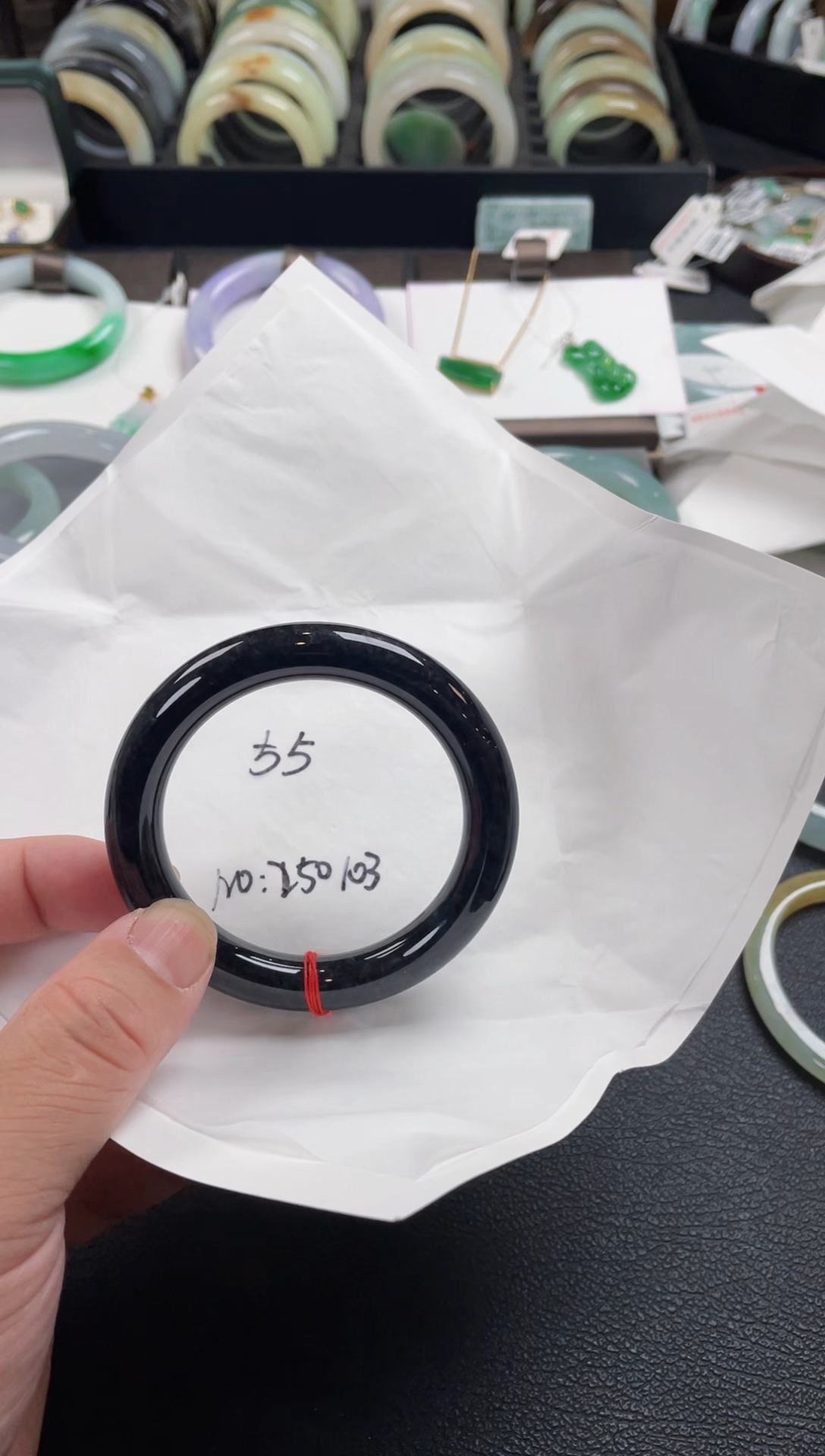 【闪购商品】翡翠手镯未镶嵌55圆条