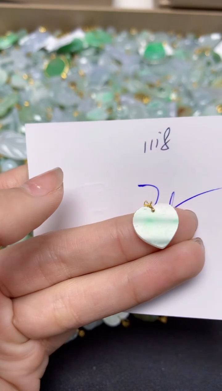 【闪购商品】翡翠颈饰18K金镶嵌天然翡翠A货