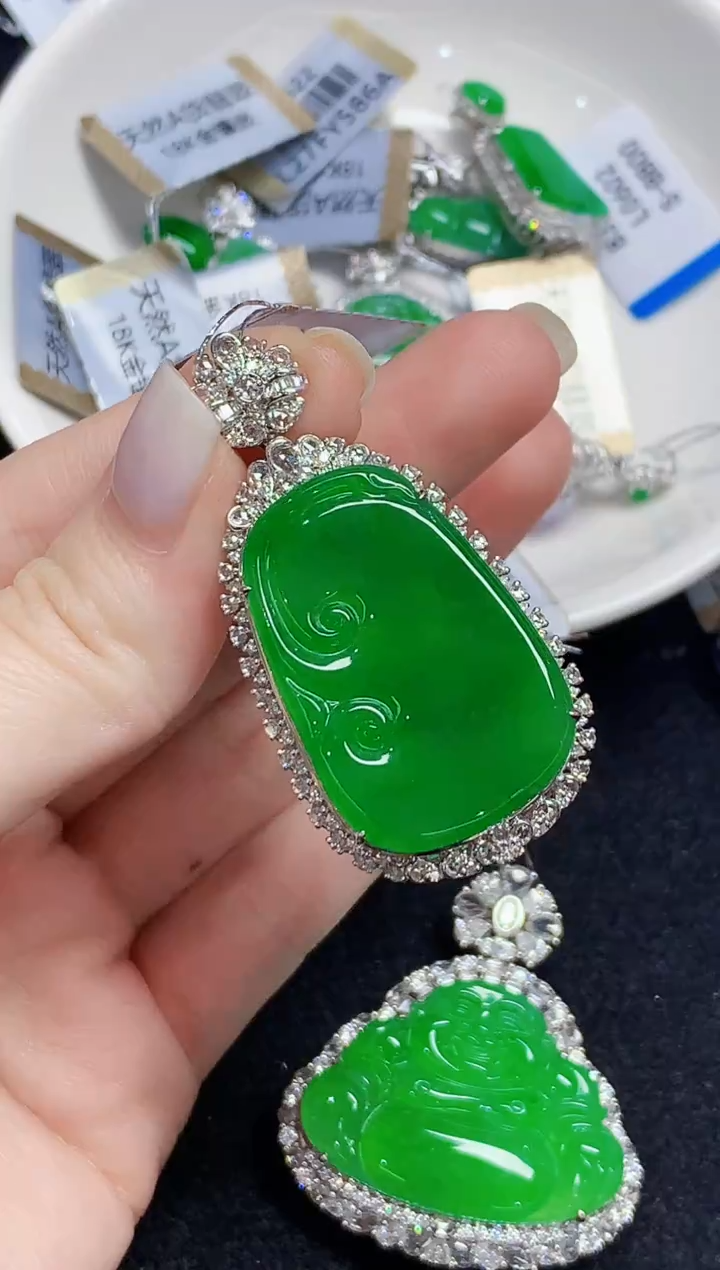 吊坠(不含链)18K金镶嵌翡翠CY