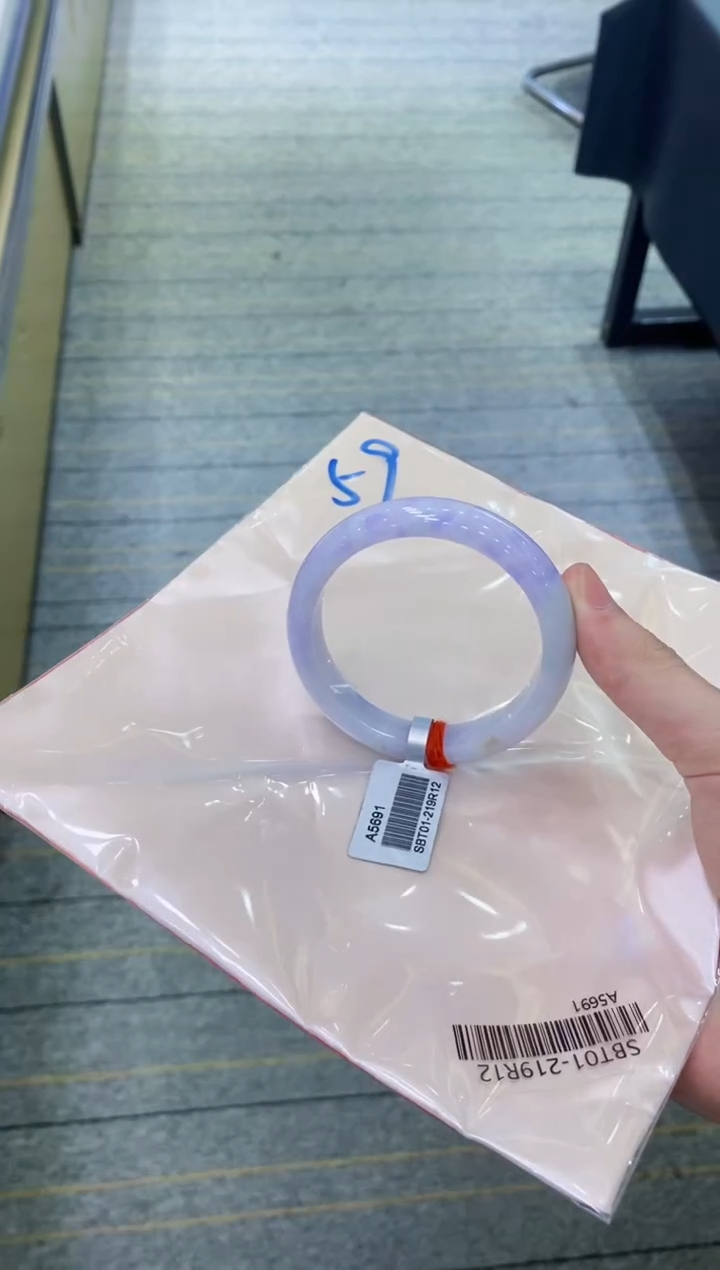 【闪购商品】翡翠手镯未镶嵌           