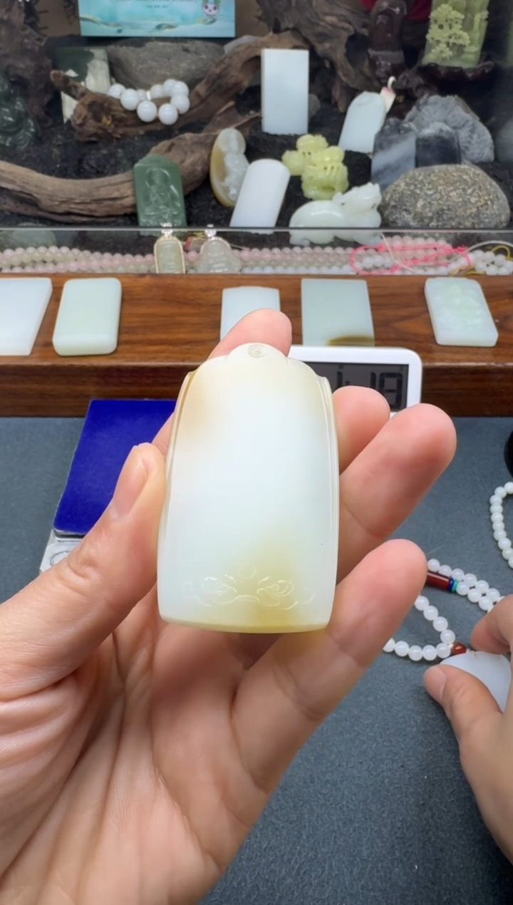 【闪购商品】和田玉未镶嵌颈饰多多