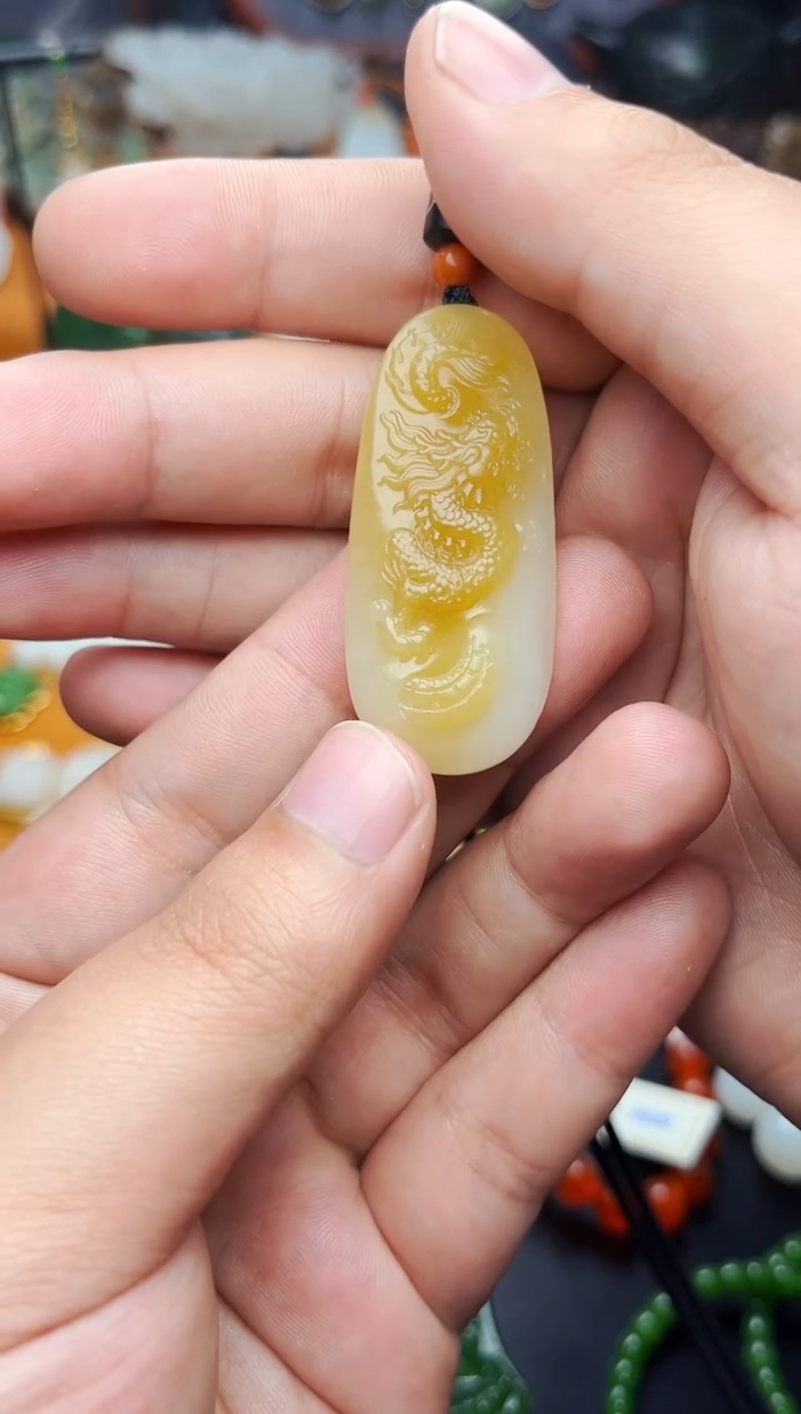 【闪购商品】和田玉颈饰未镶嵌龙  01