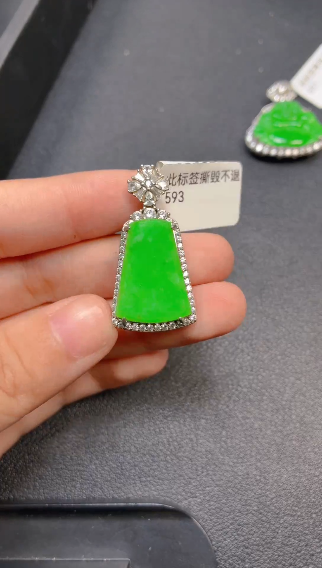 颈饰银S925镶嵌翡翠1