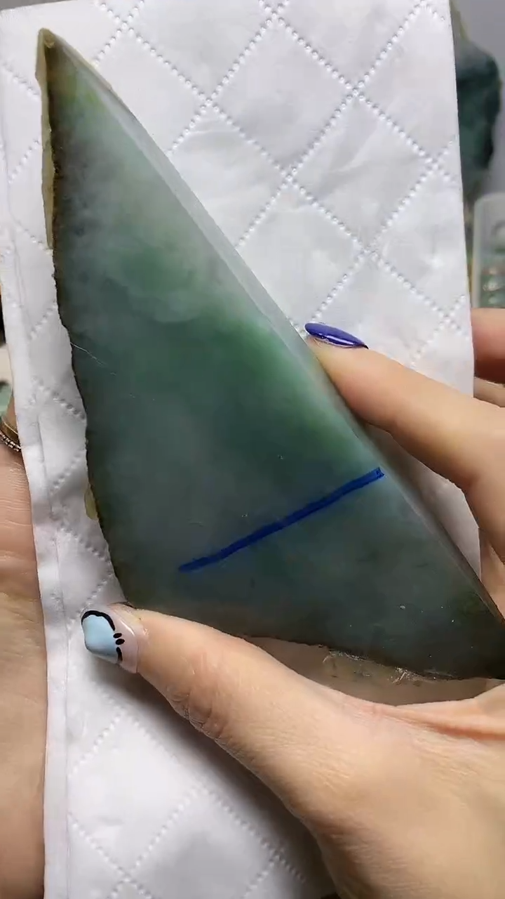 翡翠挂件未镶嵌缅甸A货翡翠，没有运费险