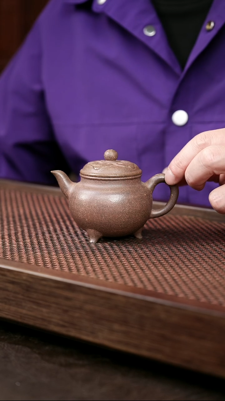 茶壶紫砂微瑕  岩中泥大彬如意