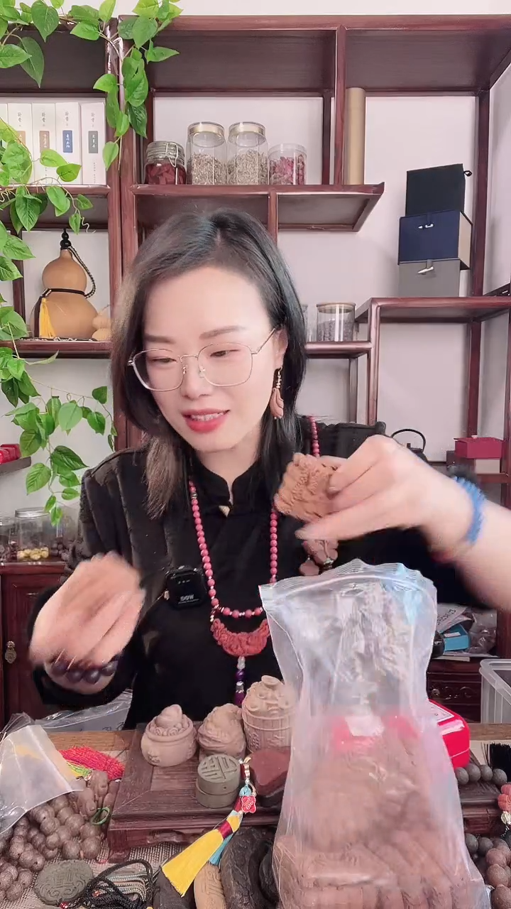 珠串息肌香方的蝴蝶牌