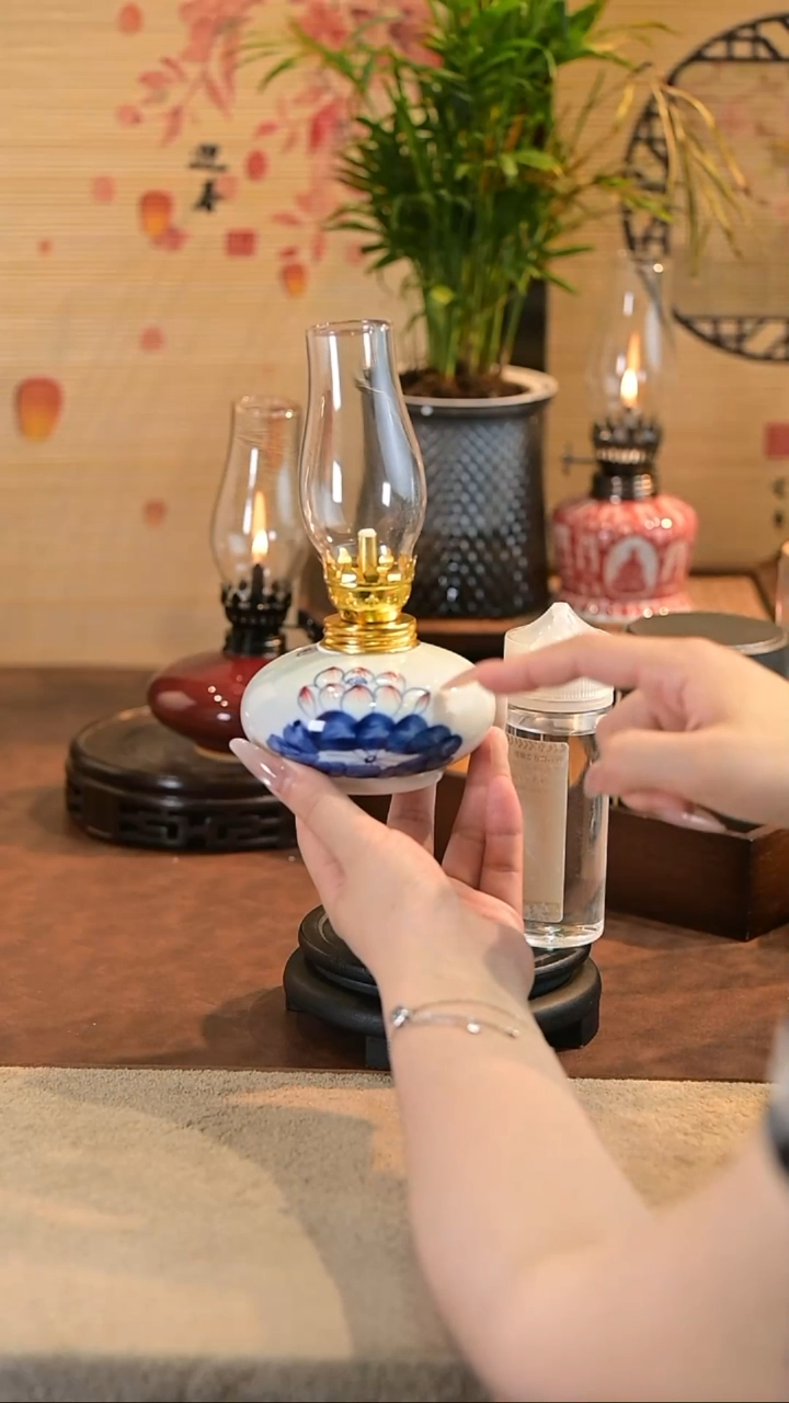 景德镇陶瓷油灯摆件