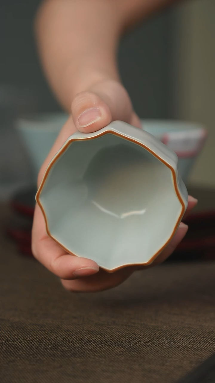 7微瑕 汝瓷 主人杯