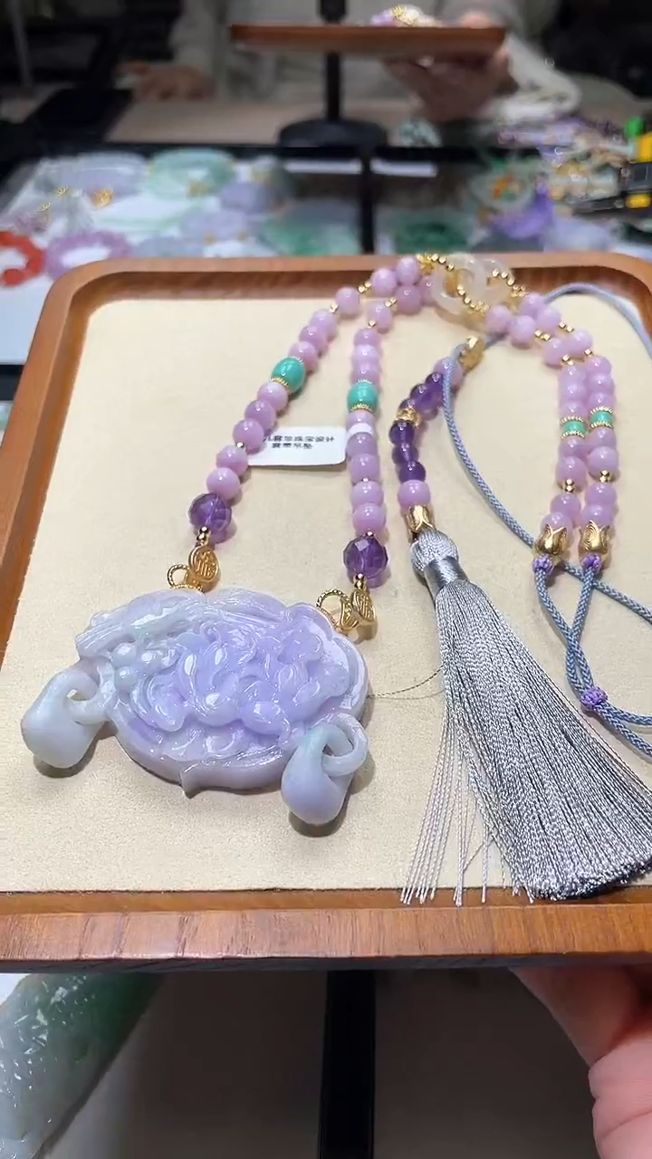 【闪购商品】翡翠颈饰未镶嵌吊坠