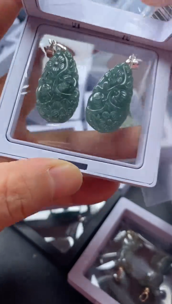 【闪购商品】翡翠吊坠(不含链)未镶嵌39492