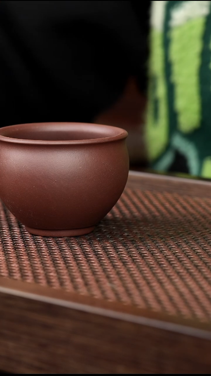 茶杯紫砂底槽清圆融杯