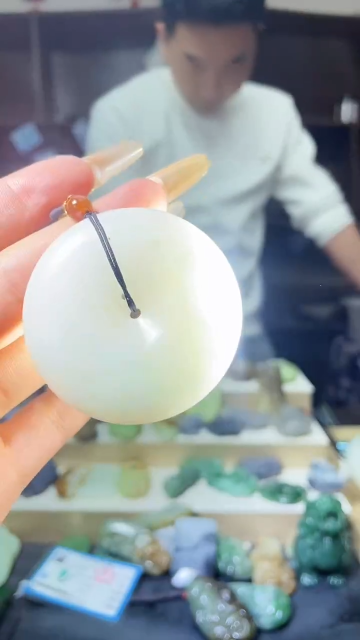 【闪购商品】和田玉颈饰未镶嵌1