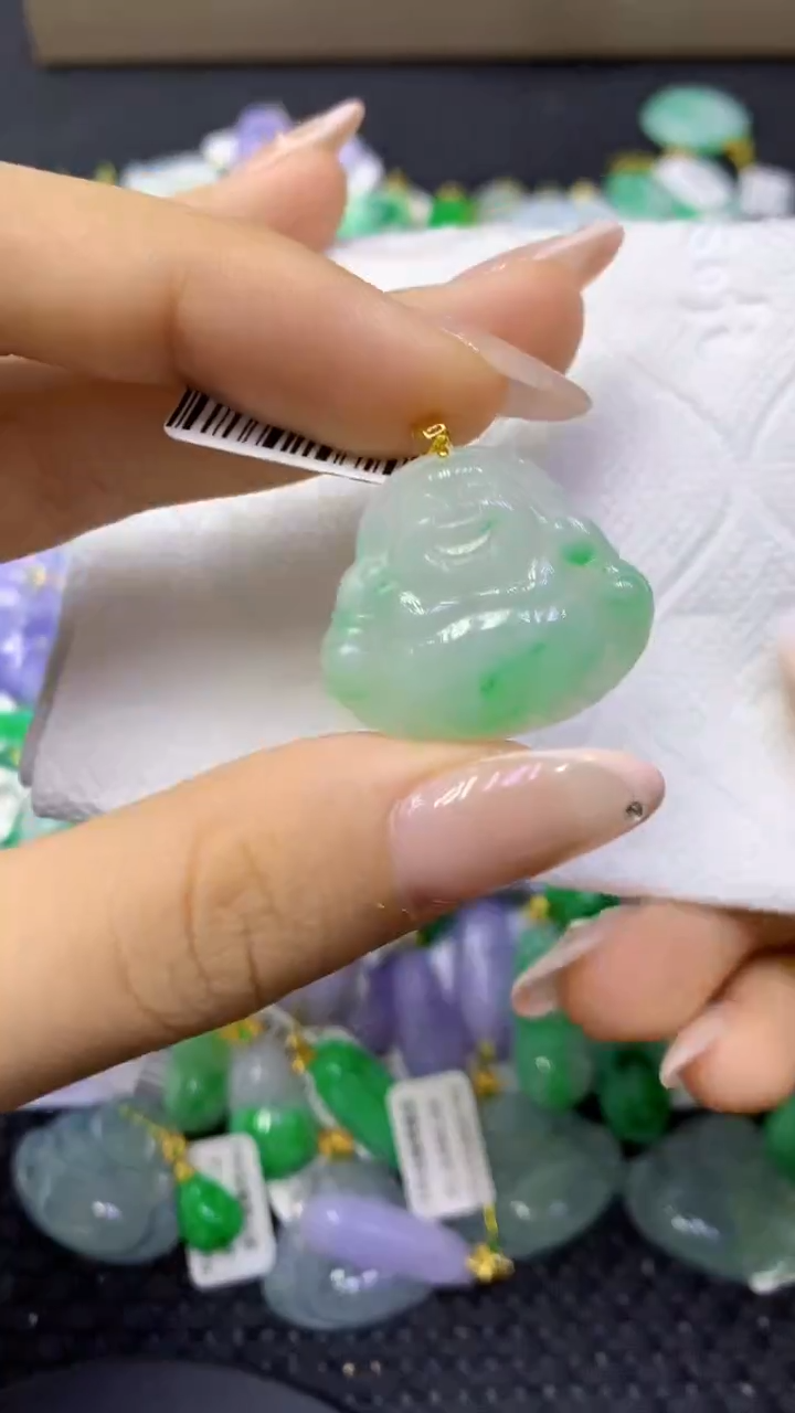颈饰18K金镶嵌翡翠天然缅甸翡翠A货
