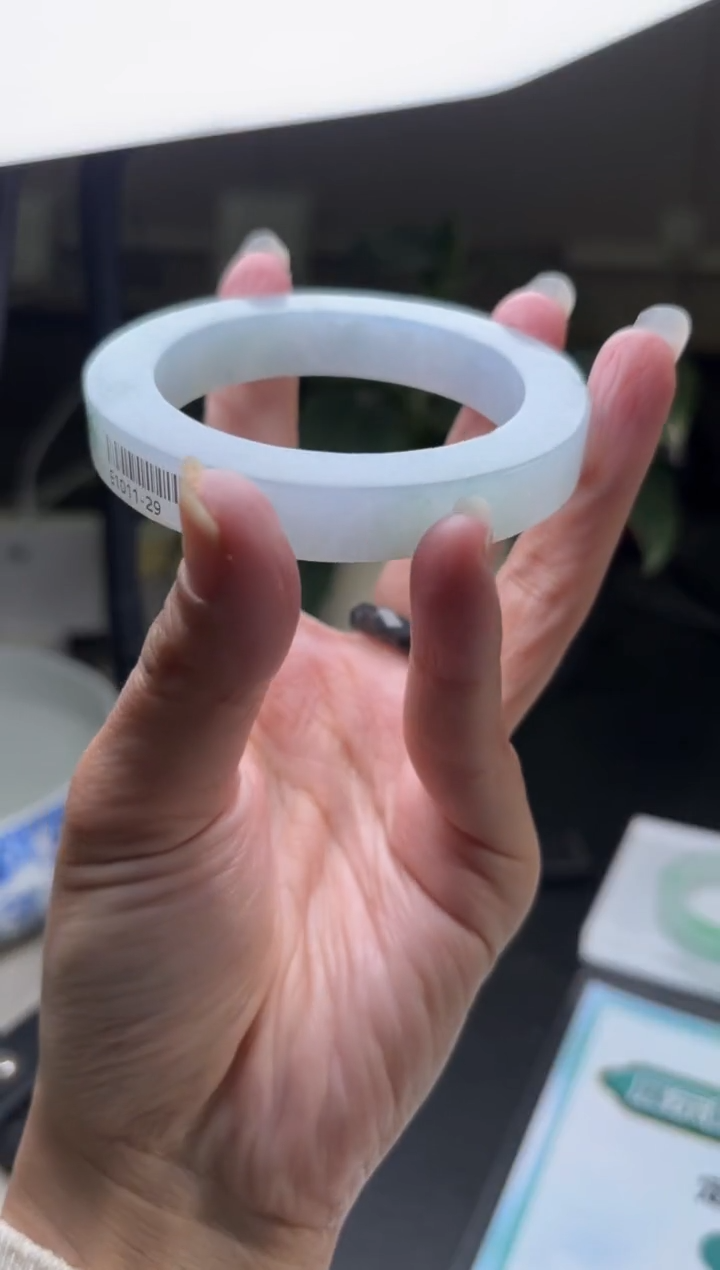 【闪购商品】定制翡翠定制手镯不退不换未镶嵌定制手镯不退不换