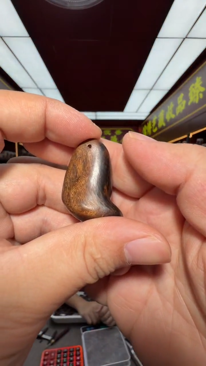 沉香吊坠多样性发一