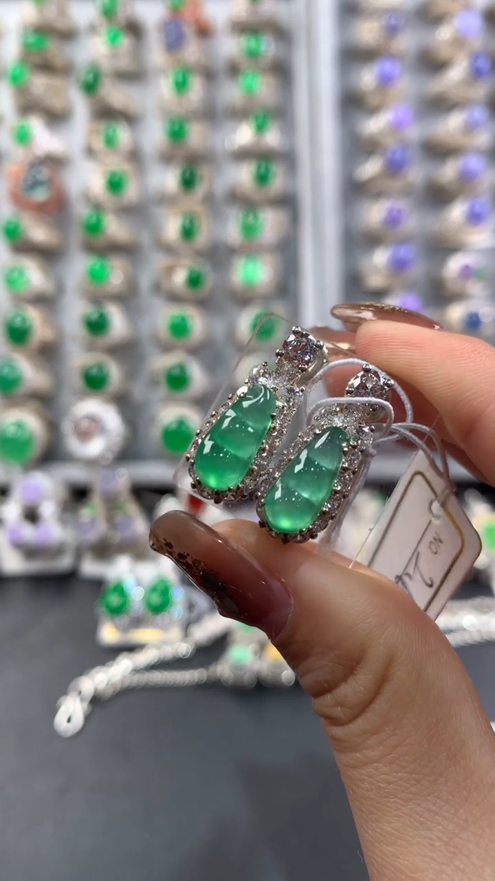 【闪购商品】定制翡翠未镶嵌天然缅甸A货翡翠  福利款3.5