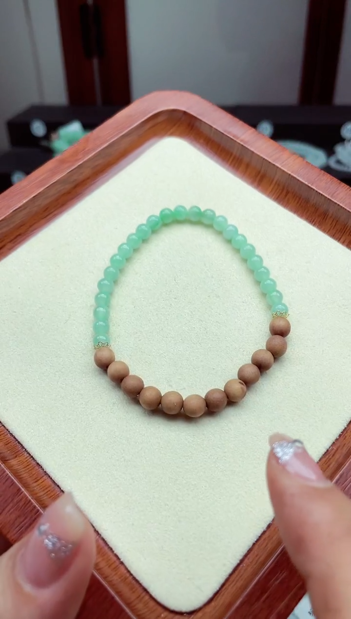 【闪购商品】翡翠手链未镶嵌翡翠