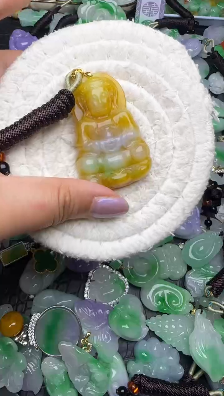 颈饰未镶嵌翡翠缅甸翡翠吊坠