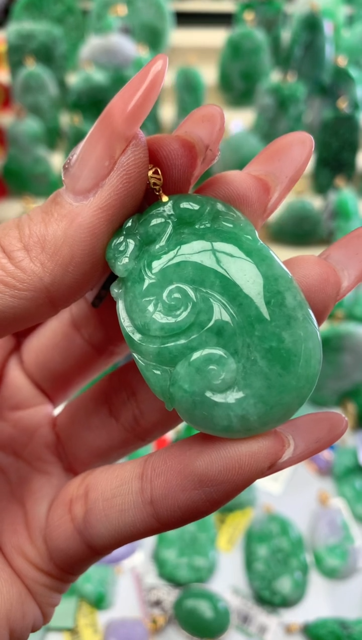 【闪购商品】翡翠颈饰18K金镶嵌挂件