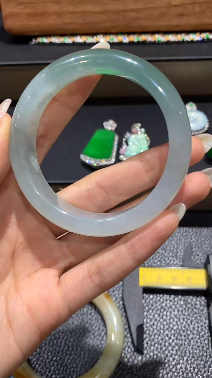 【闪购商品】翡翠手链未镶嵌61团购