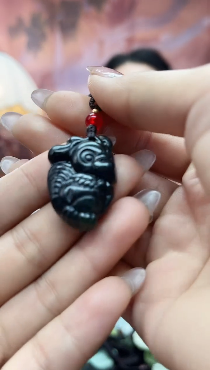 未镶嵌岫玉吊坠·