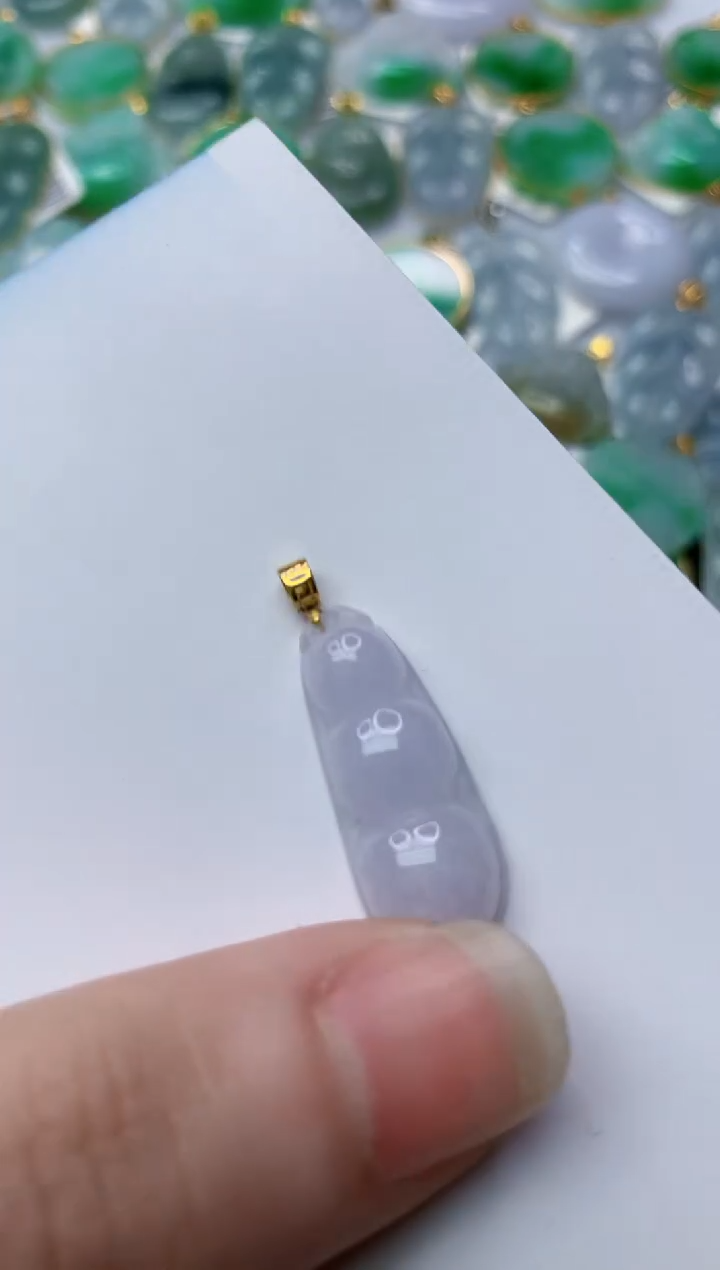 【闪购商品】翡翠颈饰18K金镶嵌32.........