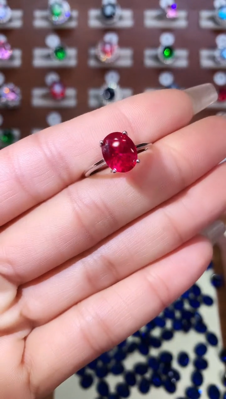 银S925镶嵌戒指红宝石810白