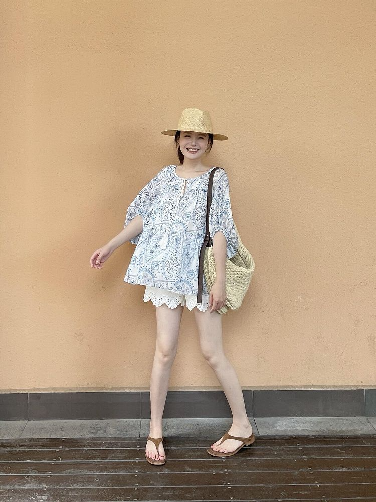 复古文艺感印花短袖衬衫宽松显瘦绑带上衣女夏气质白色蕾丝短裤子