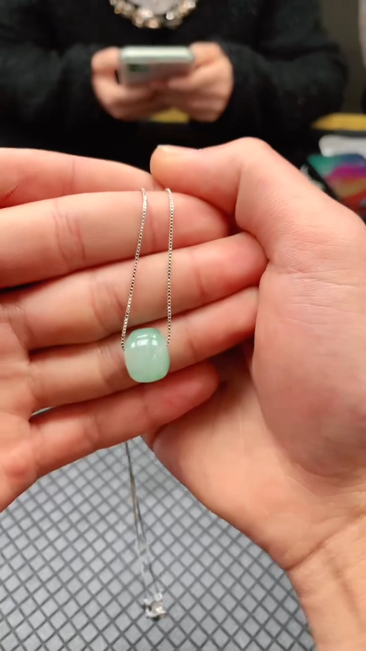 【闪购商品】石英质玉吊坠未镶嵌多样性发货